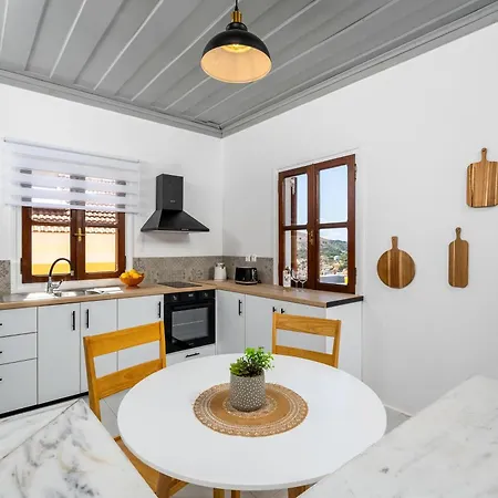 Elpidas Apartament Symi
