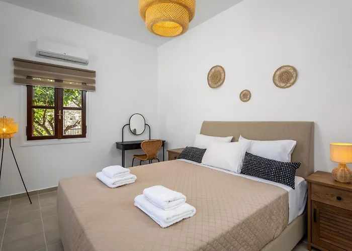 Elpidas Apartment Symi