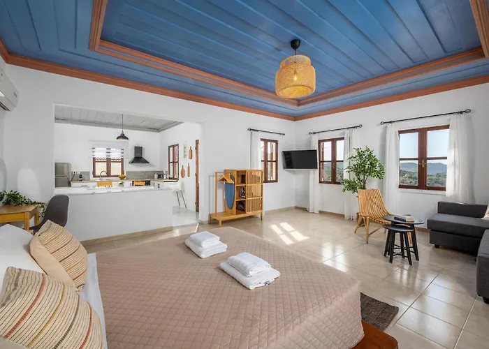 Apartment Elpidas Symi
